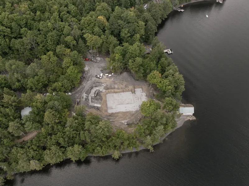 On site — August 2026 — 098