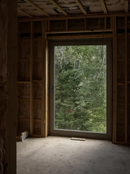 On site — August 2026 — 118