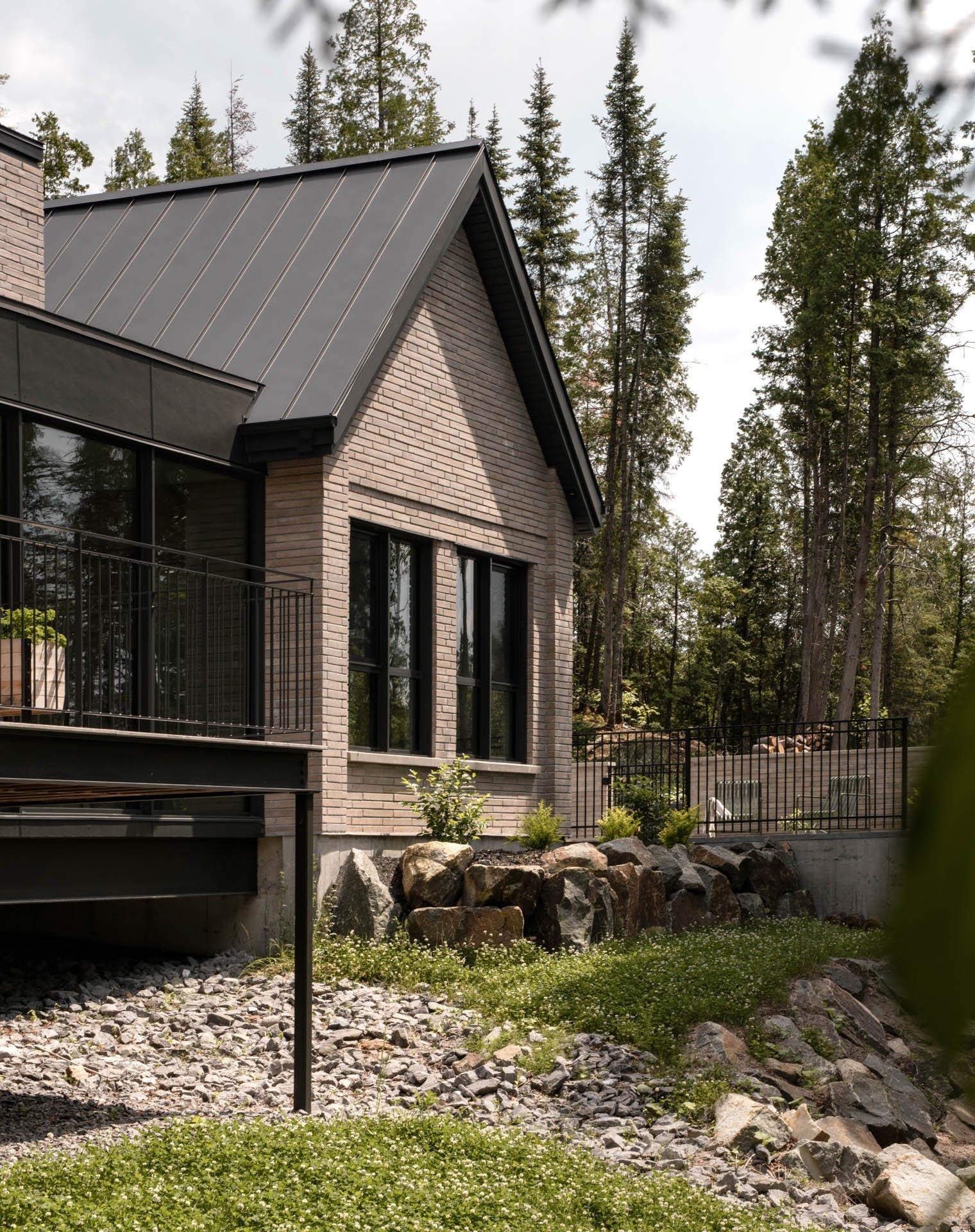 Sur le Ruisseau — 02